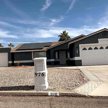 Spacious Getaway! Pool, Spa, Sleeps 9 Lake Havasu City Eksteriør billede